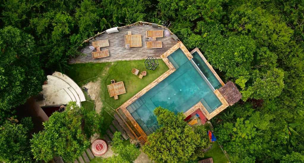 Nakabalo Guesthouse and Restaurant