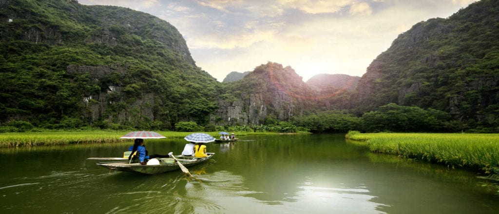 Tam Coc river boat trip