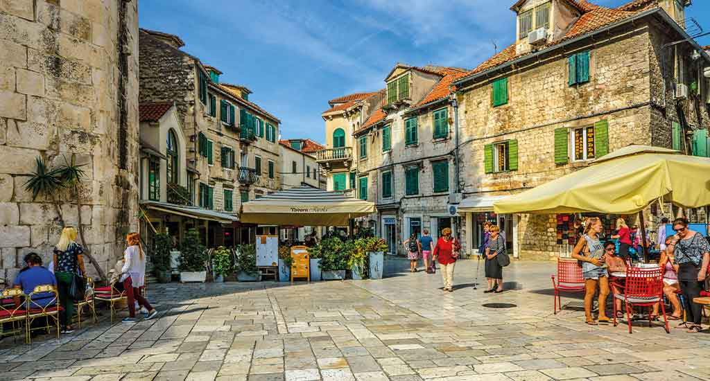 Cafes and shops in Split