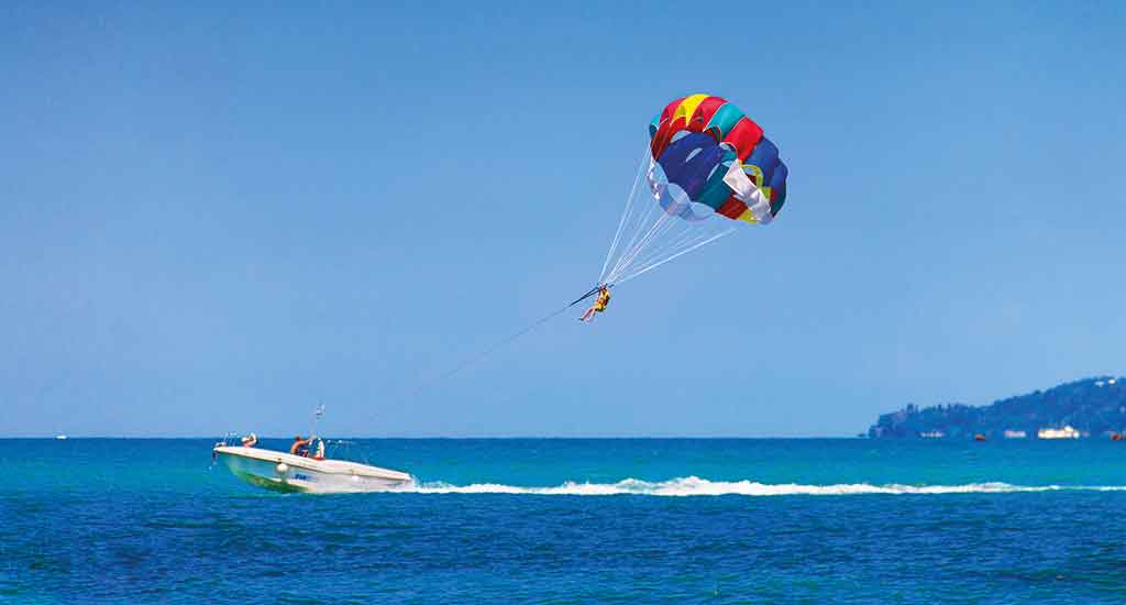 Paragliding activity in Brac
