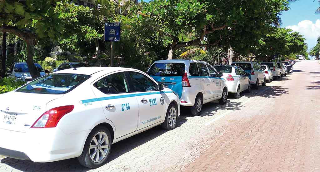 Taxis at Playa del Carmen