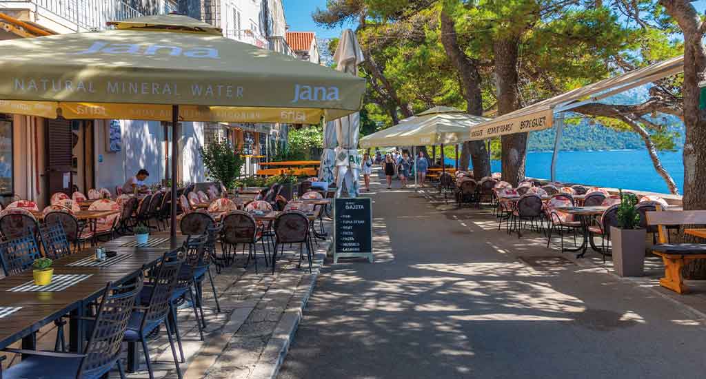 Seaside restaurant in Korcula