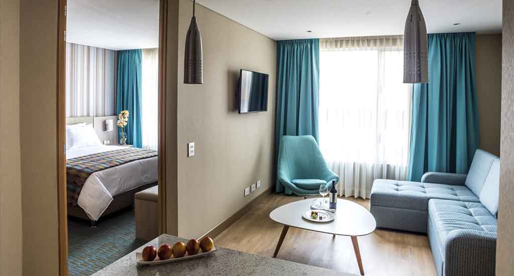 Apartamentos Plaza Suites