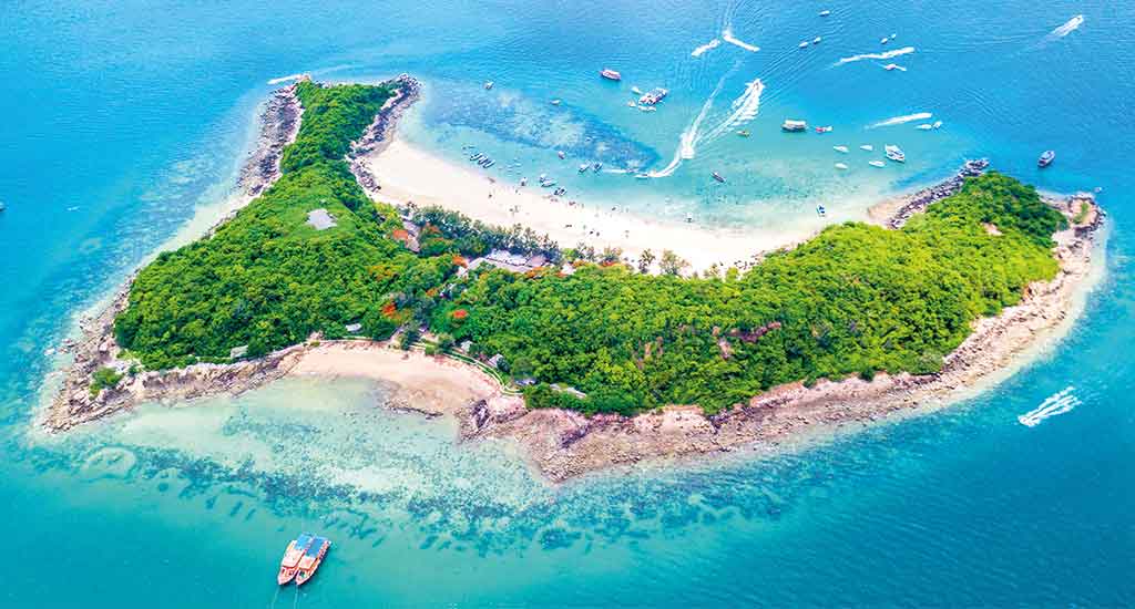 Koh Larn or Coral Island in Pattaya