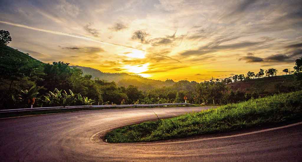 Road to Pai