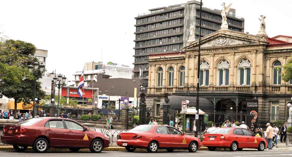 Red taxis waiting in San Jose