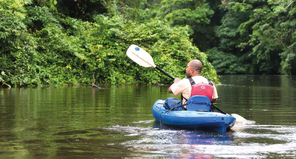 Kayak in Tortuguero Costa Rica