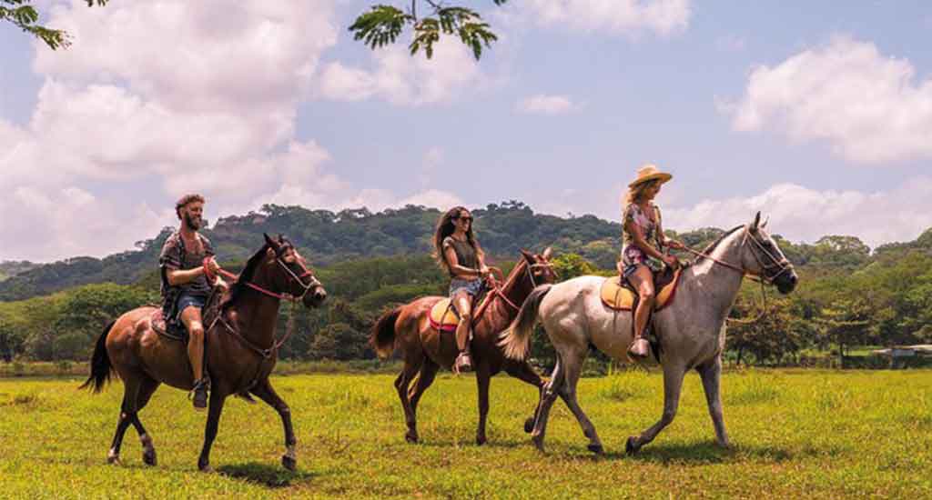 Horse riding in Tamarindo Costa Rica