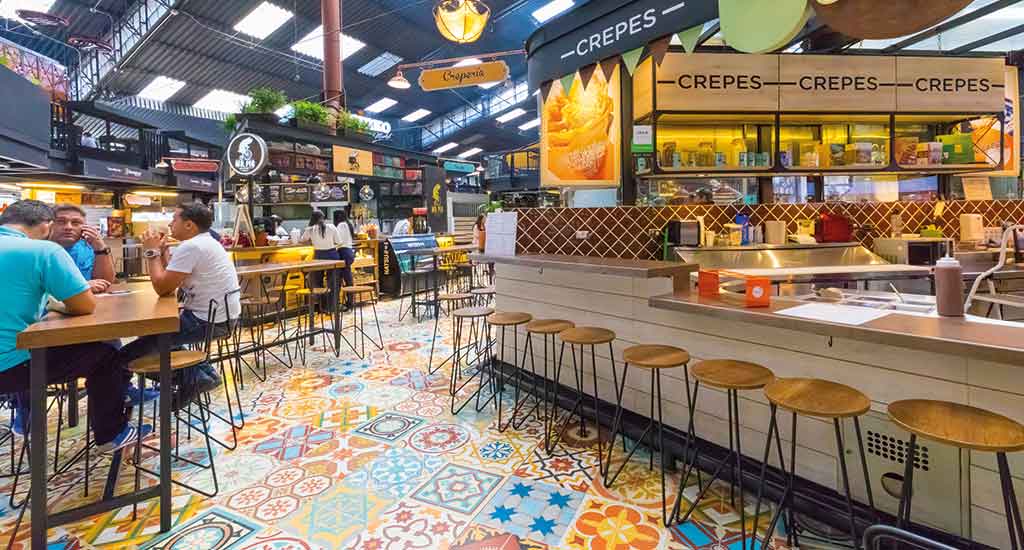 Inside Mercado del Rio