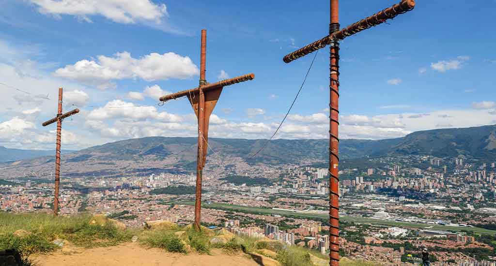 Cruces on a hill in Medellin