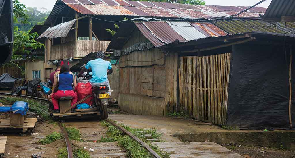 Tourists travelling in Brujitas in Colombia