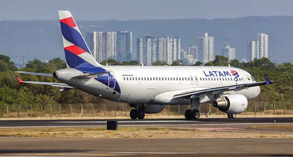 LATAM plane