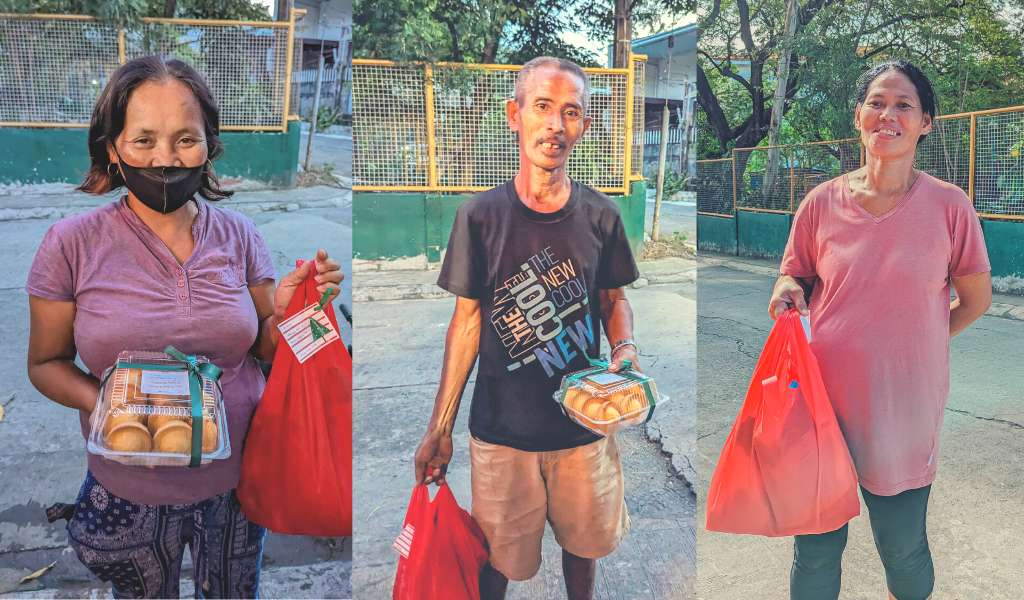 Recipients of Christmas packages from Gecko Routes