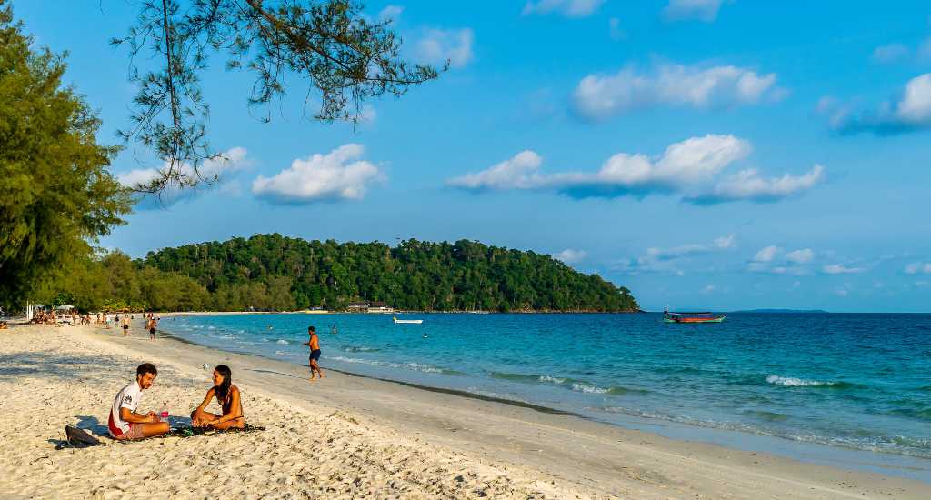 Long set beach in Koh Rong