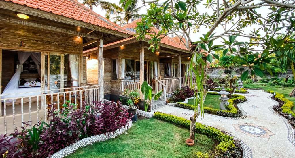 Helly's Secret Garden Cottages