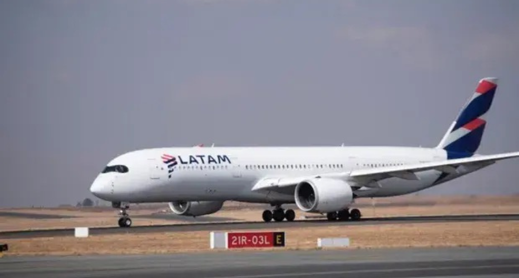 LATAM Airlines plane in Colombia